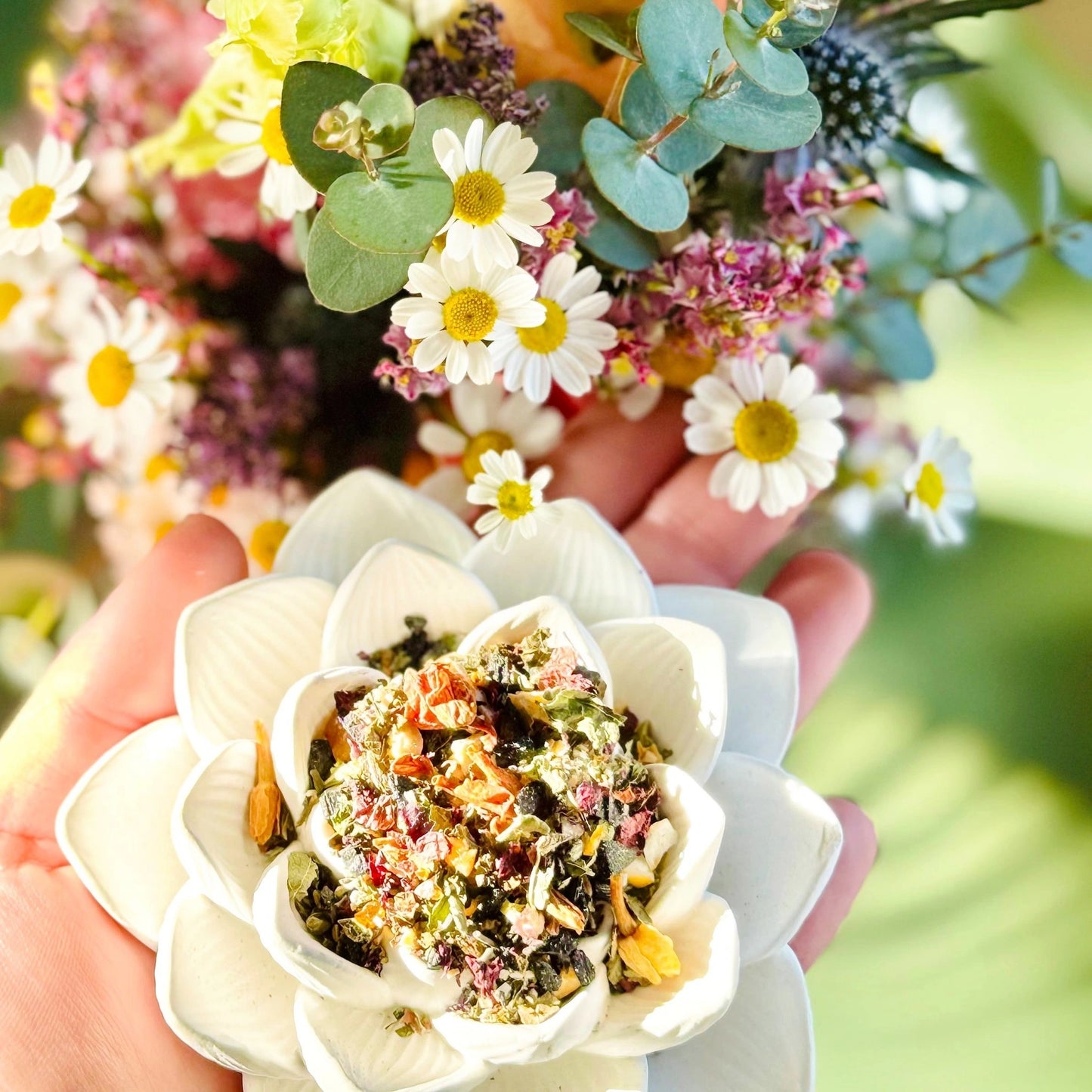 Räucherwerk Liebe und Glück
Räucherwerk als besonderes Geschenk für einen lieben Menschen, für sinnliche Momente zu Zweit oder für magische Liebesräucherungen